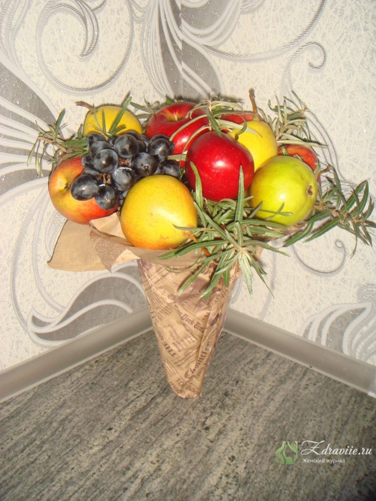 fruktovyj-buket-svoimi-rukami-11
