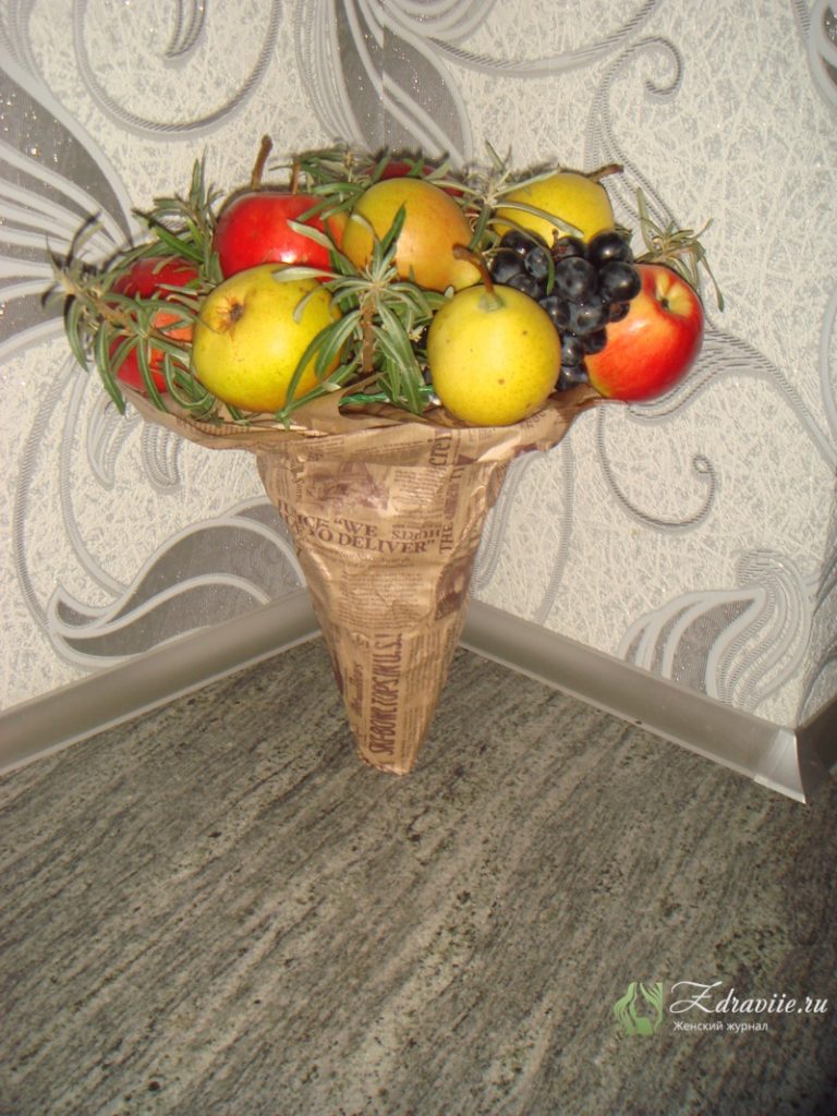 fruktovyj-buket-svoimi-rukami-10