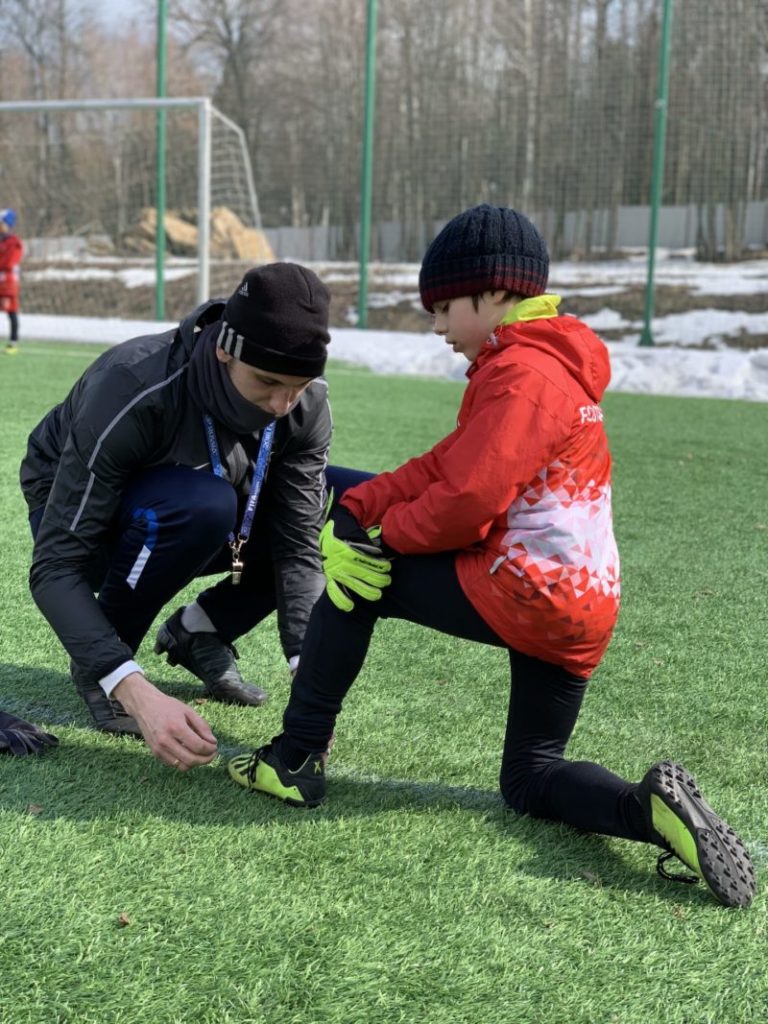 Футбол для детей возле метро Сходнеснкая